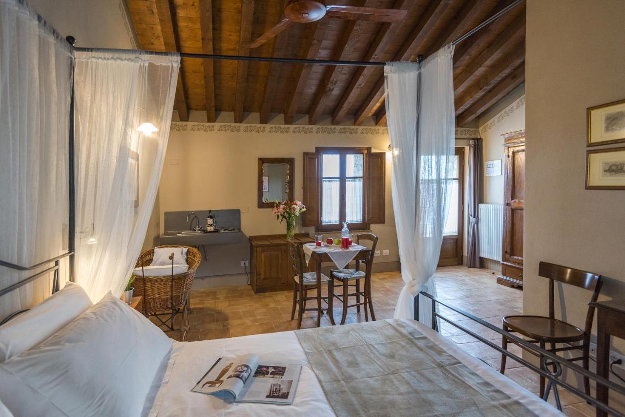 Podere Carceroni Poggi del Sasso Bagian luar foto