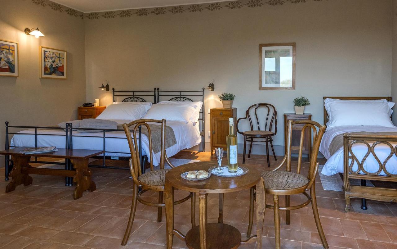 Podere Carceroni Poggi del Sasso Bagian luar foto