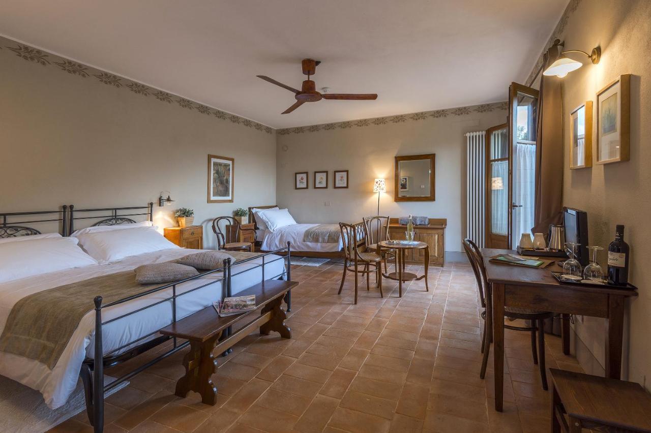 Podere Carceroni Poggi del Sasso Bagian luar foto