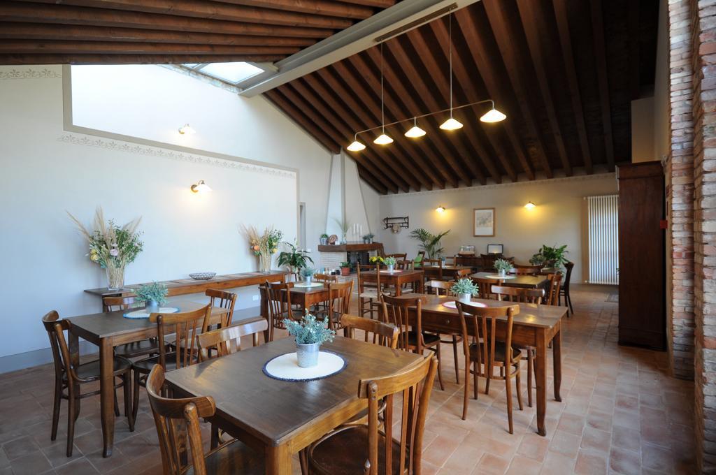 Podere Carceroni Poggi del Sasso Bagian luar foto